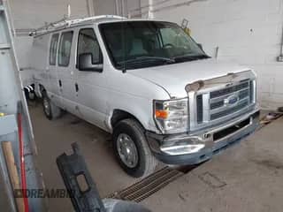 2010 Ford Econoline Cargo Commercial с VIN 1FTNE2EW4ADA98105, выставлен на аукционе IAAI как лот 42423304 с пробегом 215 158 миль миль и . История ставок и продаж доступна на DreamBid. Изображение 1.