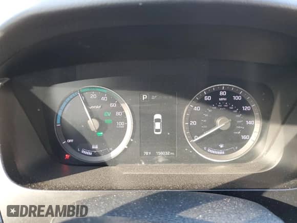 2016 Hyundai Sonata SE with VIN KMHE24L13GA024935, listed as a Copart auction lot 85566335 with 156,032 mi miles and Salvage title. Bid and sale history available at DreamBid. Image 9.