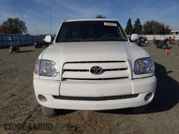 2005 Toyota Tundra Limited с VIN 5TBET381X5S494926, выставлен на аукционе Copart как лот 90490675 с пробегом 146 492 миль миль и Чистый • Clean title. История ставок и продаж доступна на DreamBid. Изображение 5.