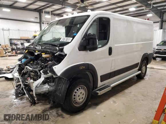 2025 Ram ProMaster Cargo Tradesman с VIN 3C6LRVVGXSE517250, выставлен на аукционе Copart как лот 45706185 с пробегом 1 100 миль миль и Чистый • Clean title. История ставок и продаж доступна на DreamBid. Изображение 1.