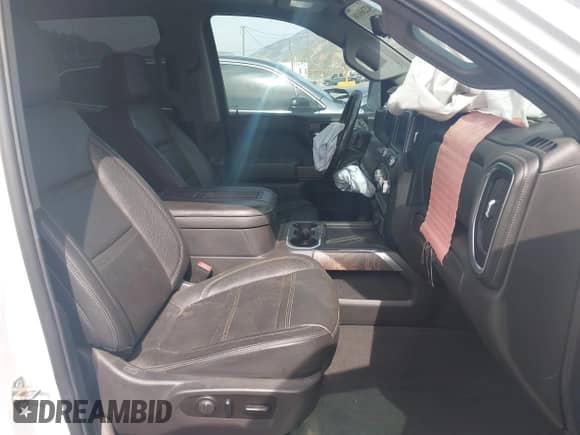 2021 GMC Sierra 1500 Denali with VIN 3GTU9FEL1MG349215, listed as a IAAI auction lot 42268438 with 97,465 mi miles and . Bid and sale history available at DreamBid. Image 5.