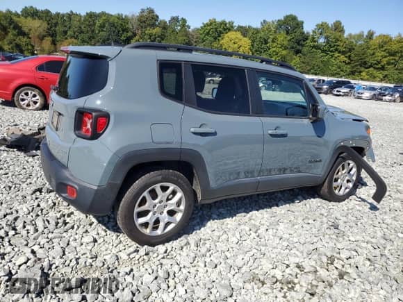 2018 Jeep Renegade Latitude with VIN ZACCJABB9JPJ07071, listed as a Copart auction lot 71979965 with 142,641 mi miles and Salvage title. Bid and sale history available at DreamBid. Image 3.