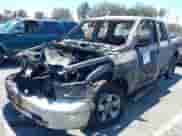 2009 Dodge 1500 SLT z VIN 1D3HB18T39S776830, wystawiony jako IAAI lot #42825363 z przebiegiem Nie podano mil oraz . Historia ofert i sprzedaży dostępna na DreamBid. Obrazek 16.