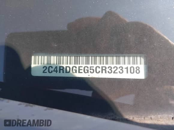 2012 Dodge Grand Caravan R/T z VIN 2C4RDGEG5CR323108, wystawiony jako IAAI lot #43014269 z przebiegiem 197 174 mil mil oraz . Historia ofert i sprzedaży dostępna na DreamBid. Obrazek 9.
