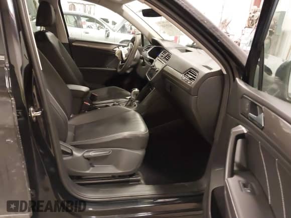 2024 Volkswagen Tiguan SE с VIN 3VV2B7AX7RM043477, выставлен на аукционе IAAI как лот 41353480 с пробегом 16 414 миль миль и . История ставок и продаж доступна на DreamBid. Изображение 5.