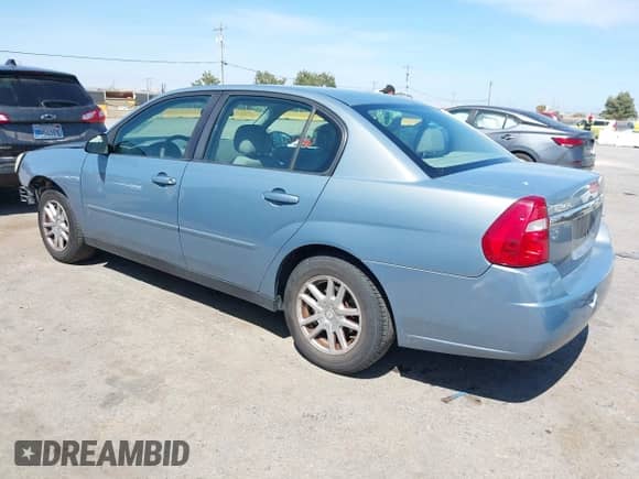 2008 Chevrolet Malibu Classic LS 1FL z VIN 1G1ZS58F28F119872, wystawiony jako IAAI lot #42569628 z przebiegiem 174 919 mil mil oraz . Historia ofert i sprzedaży dostępna na DreamBid. Obrazek 3.