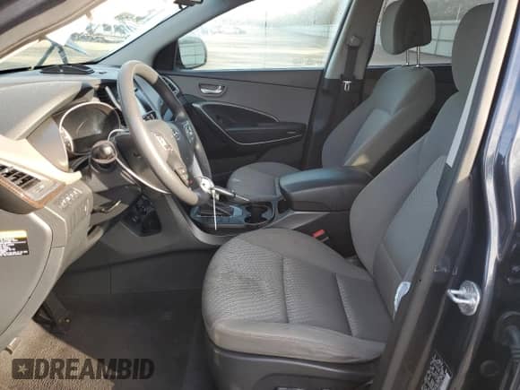 2017 Hyundai Santa Fe SE z VIN KM8SMDHFXHU221540, wystawiony jako Copart lot #85174315 z przebiegiem 158 821 mil mil oraz Szkoda całkowita • Salvage title. Historia ofert i sprzedaży dostępna na DreamBid. Obrazek 7.