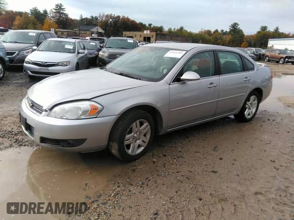 2007 Chevrolet Impala LT z VIN 2G1WC58RX79202757, wystawiony jako IAAI lot #43479701 z przebiegiem 78 094 mil mil oraz . Historia ofert i sprzedaży dostępna na DreamBid. Obrazek 2.