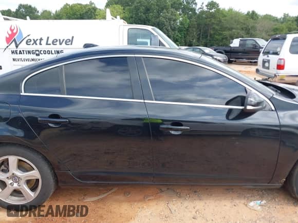 2012 Volvo S60 T5 с VIN YV1622FS9C2041335, выставлен на аукционе IAAI как лот 42697828 с пробегом 141 412 миль миль и . История ставок и продаж доступна на DreamBid. Изображение 12.