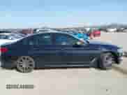 2018 BMW 5 Series M550i xDrive с VIN WBAJB9C55JB286036, выставлен на аукционе IAAI как лот 41738640 с пробегом 79 049 миль миль и . История ставок и продаж доступна на DreamBid. Изображение 13.