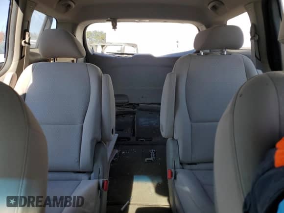 2018 Kia Sedona L with VIN KNDMA5C14J6350004, listed as a Copart auction lot 77410104 with 75,985 mi miles and Clean title. Bid and sale history available at DreamBid. Image 10.