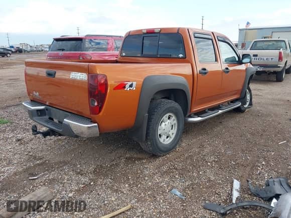 2006 Chevrolet Colorado 3LT z VIN 1GCDT136668139669, wystawiony jako IAAI lot #43037855 z przebiegiem 136 951 mil mil oraz . Historia ofert i sprzedaży dostępna na DreamBid. Obrazek 4.