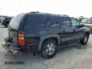 2001 Chevrolet Suburban LS z VIN 3GNEC16T81G168705, wystawiony jako Copart lot #71161814 z przebiegiem 183 828 mil mil oraz Szkoda całkowita • Salvage title. Historia ofert i sprzedaży dostępna na DreamBid. Obrazek 3.