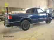 2001 Chevrolet S-10 с VIN 1GCCS145018239781, выставлен на аукционе Copart как лот 66142495 с пробегом 170 703 миль миль и Списание • Salvage title. История ставок и продаж доступна на DreamBid. Изображение 3.