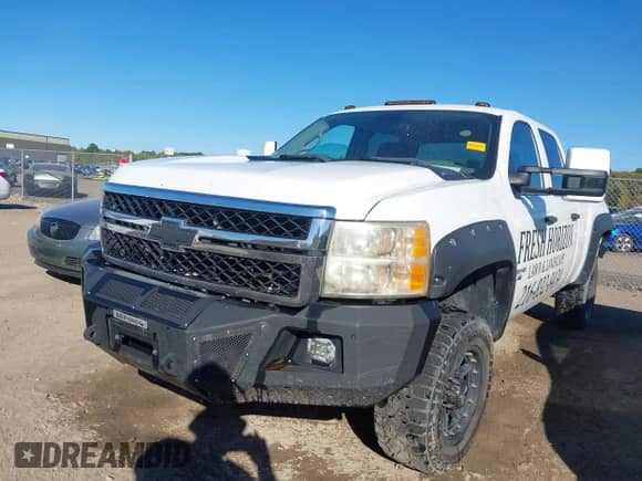 2011 Chevrolet Silverado 2500HD Work Truck with VIN 1GC1KVCG7BF219820, listed as a IAAI auction lot 43418838 with 203,013 mi miles and . Bid and sale history available at DreamBid. Image 17.