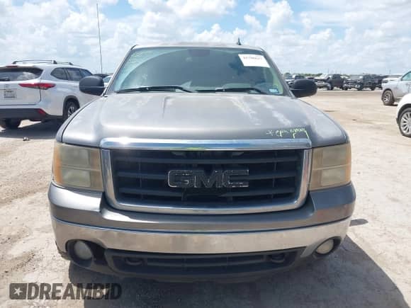 2008 GMC Sierra 1500 SL with VIN 2GTEK13C881177214, listed as a IAAI auction lot 42700617 with Not provided miles and . Bid and sale history available at DreamBid. Image 12.
