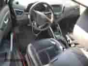 2013 Hyundai Veloster Turbo с VIN KMHTC6AE0DU148225, выставлен на аукционе Copart как лот 80101495 с пробегом 140 047 миль миль и Чистый • Clean title. История ставок и продаж доступна на DreamBid. Изображение 8.