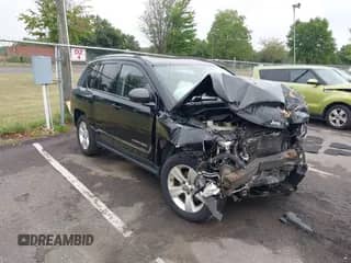 2014 Jeep Compass Sport z VIN 1C4NJDBB9ED749193, wystawiony jako IAAI lot #43157977 z przebiegiem 189 375 mil mil oraz . Historia ofert i sprzedaży dostępna na DreamBid. Obrazek 1.