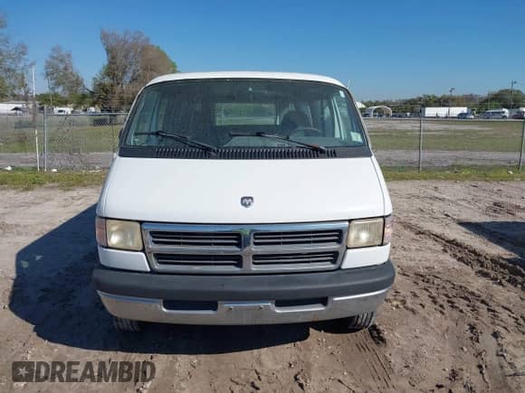 1995 Dodge Passenger with VIN 2B5WB35Z2SK548881, listed as a IAAI auction lot 41665829 with 100,467 mi miles and . Bid and sale history available at DreamBid. Image 6.