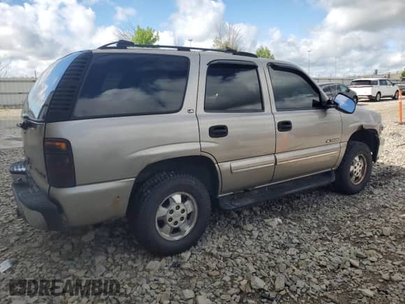 2000 Chevrolet Tahoe LS z VIN 1GNEK13T3YJ137989, wystawiony jako Copart lot #68380805 z przebiegiem 228 674 mil mil oraz Nie do naprawy • Non repairable. Historia ofert i sprzedaży dostępna na DreamBid. Obrazek 3.