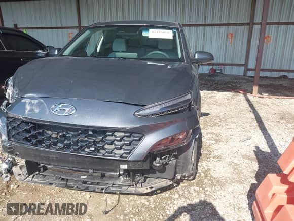 2022 Hyundai Kona SE с VIN KM8K22AB2NU888115, выставлен на аукционе IAAI как лот 42433058 с пробегом 31 222 миль миль и . История ставок и продаж доступна на DreamBid. Изображение 17.