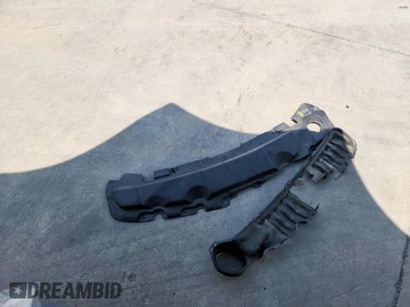 2019 Chevrolet Traverse LS with VIN 1GNERFKW3KJ250062, listed as a Copart auction lot 69962845 with 110,568 mi miles and Salvage title. Bid and sale history available at DreamBid. Image 13.