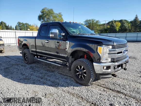 2017 Ford F-250 XLT с VIN 1FT7X2BT1HED02778, выставлен на аукционе Copart как лот 71050345 с пробегом 113 676 миль миль и Списание • Salvage title. История ставок и продаж доступна на DreamBid. Изображение 4.