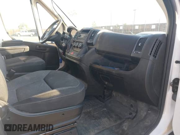 2016 Ram ProMaster Cargo с VIN 3C6TRVCG3GE132638, выставлен на аукционе IAAI как лот 42703477 с пробегом 91 643 миль миль и . История ставок и продаж доступна на DreamBid. Изображение 5.