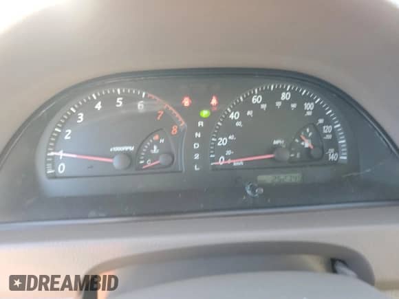 2002 Toyota Camry LE z VIN 4T1BE32K82U588621, wystawiony jako Copart lot #86985085 z przebiegiem 252 745 mil mil oraz Szkoda całkowita • Salvage title. Historia ofert i sprzedaży dostępna na DreamBid. Obrazek 9.