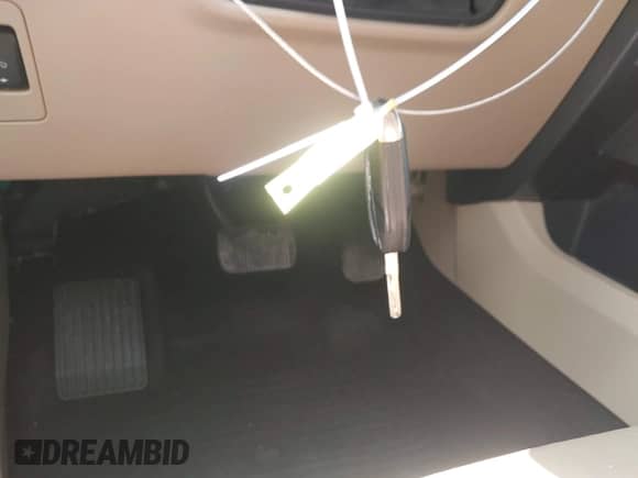 2017 Ford F-150 XL z VIN 1FTEW1CP0HFB09408, wystawiony jako IAAI lot #42593614 z przebiegiem 85 321 mil mil oraz . Historia ofert i sprzedaży dostępna na DreamBid. Obrazek 11.