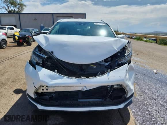 2021 Toyota Sienna LE z VIN 5TDKRKEC7MS004868, wystawiony jako Copart lot #71539325 z przebiegiem 101 434 mil mil oraz Szkoda całkowita • Salvage title. Historia ofert i sprzedaży dostępna na DreamBid. Obrazek 5.