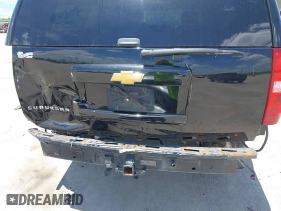 2013 Chevrolet Suburban LT with VIN 1GNSKJE71DR168382, listed as a IAAI auction lot 42821206 with 209,210 mi miles and . Bid and sale history available at DreamBid. Image 6.