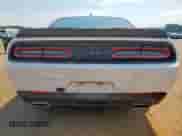 2023 Dodge Challenger GT z VIN 2C3CDZJG1PH526357, wystawiony jako Copart lot #70330235 z przebiegiem 51 282 mil mil oraz Szkoda całkowita • Salvage title. Historia ofert i sprzedaży dostępna na DreamBid. Obrazek 6.