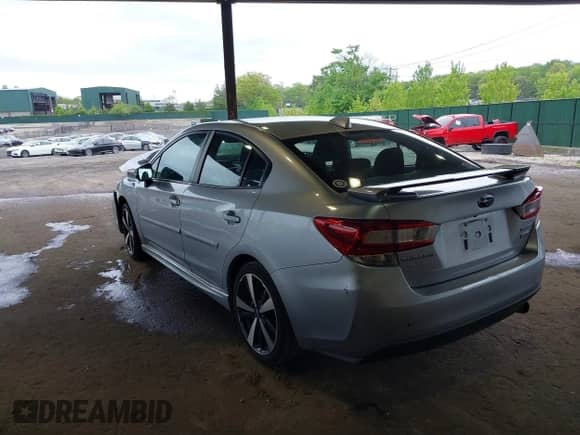 2019 Subaru Impreza Special Sports с VIN 4S3GKAJ60K3603050, выставлен на аукционе IAAI как лот 42252101 с пробегом 118 415 миль миль и . История ставок и продаж доступна на DreamBid. Изображение 3.