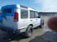 2002 Land Rover Discovery Cloth with VIN SALTY15462A765727, listed as a IAAI auction lot 41392404 with 141,132 mi miles and . Bid and sale history available at DreamBid. Image 4.