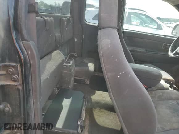 2005 Chevrolet Colorado LS Z71 with VIN 1GCDT196658186089, listed as a Copart auction lot 54735655 with 259,118 mi miles and Salvage title. Bid and sale history available at DreamBid. Image 10.