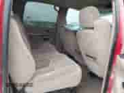 2007 Chevrolet Silverado 2500HD LT3 z VIN 1GCHK23D17F140783, wystawiony jako IAAI lot #41542200 z przebiegiem 289 267 mil mil oraz . Historia ofert i sprzedaży dostępna na DreamBid. Obrazek 8.