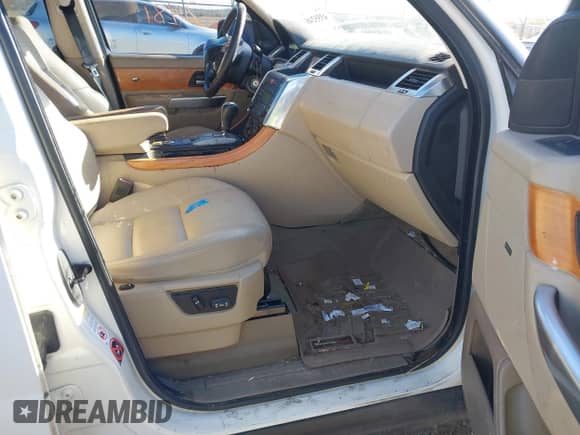 2009 Land Rover Range Rover Sport SC with VIN SALSH23479A193436, listed as a IAAI auction lot 43552481 with 185,745 mi miles and . Bid and sale history available at DreamBid. Image 5.