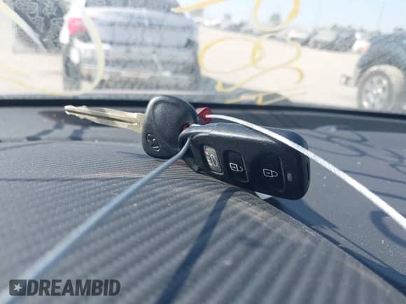 2020 Hyundai Elantra Value Edition with VIN KMHD84LF4LU028605, listed as a IAAI auction lot 43164585 with 139,818 mi miles and . Bid and sale history available at DreamBid. Image 11.