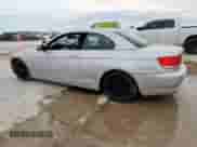 2007 BMW 3 Series 328i z VIN WBAWL13507PX16720, wystawiony jako Copart lot #68773895 z przebiegiem 91 223 mil mil oraz Szkoda całkowita • Salvage title. Historia ofert i sprzedaży dostępna na DreamBid. Obrazek 2.