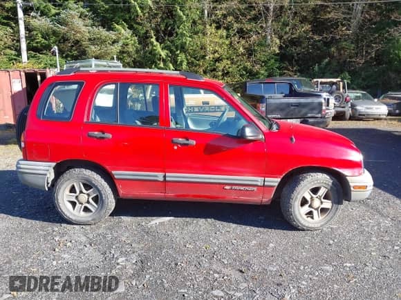 2003 Chevrolet Tracker с VIN 2CNBJ13C836945027, выставлен на аукционе IAAI как лот 40648277 с пробегом 110 884 миль миль и . История ставок и продаж доступна на DreamBid. Изображение 13.