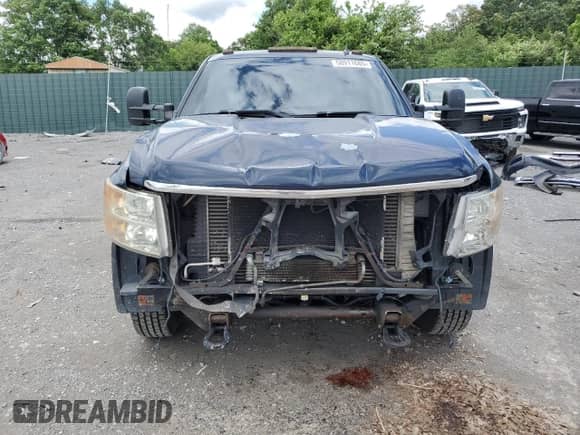 2008 Chevrolet Silverado 3500HD DRW LTZ с VIN 1GCJK33648F168992, выставлен на аукционе Copart как лот 58911685 с пробегом 276 144 миль миль и Списание • Salvage title. История ставок и продаж доступна на DreamBid. Изображение 5.