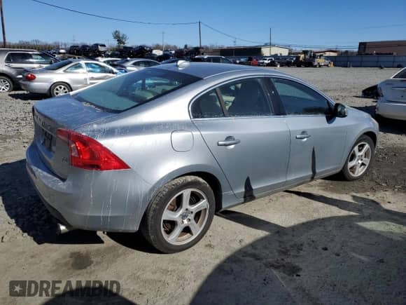 2013 Volvo S60 T5 Premier with VIN YV1612FS5D1227917, listed as a Copart auction lot 46411165 with 71,465 mi miles and Salvage title. Bid and sale history available at DreamBid. Image 3.