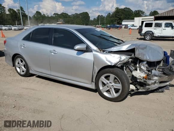 2014 Toyota Camry L с VIN 4T1BF1FK6EU329092, выставлен на аукционе Copart как лот 68967305 с пробегом Не указан миль и Списание • Salvage title. История ставок и продаж доступна на DreamBid. Изображение 4.