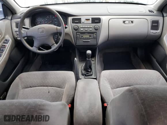 2001 Honda Accord LX z VIN 1HGCG65581A039335, wystawiony jako Copart lot #44390165 z przebiegiem 207 039 mil mil oraz Szkoda całkowita • Salvage title. Historia ofert i sprzedaży dostępna na DreamBid. Obrazek 8.