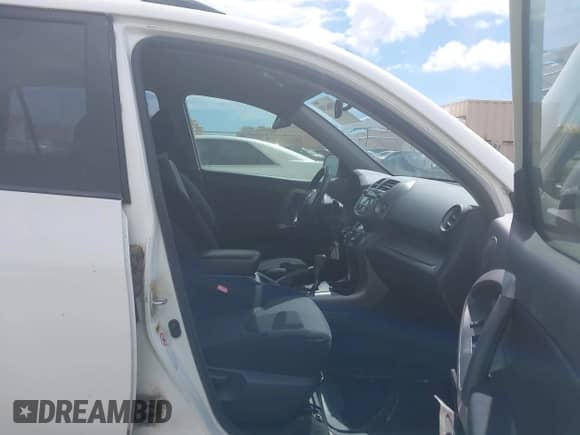 2006 Toyota RAV4 Sport with VIN JTMZK32V566002280, listed as a IAAI auction lot 43506238 with 76,422 mi miles and . Bid and sale history available at DreamBid. Image 5.