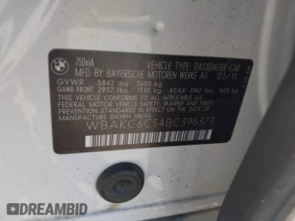 2011 BMW 7 Series 750i xDrive z VIN WBAKC6C54BC395373, wystawiony jako IAAI lot #43552788 z przebiegiem 120 326 mil mil oraz . Historia ofert i sprzedaży dostępna na DreamBid. Obrazek 9.