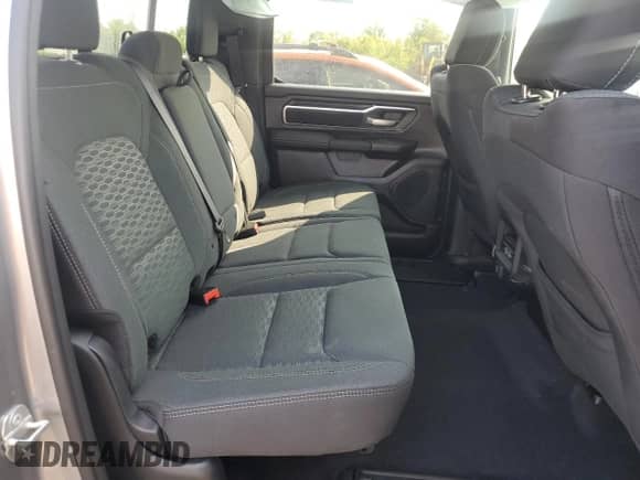 2025 Ram 1500 Big Horn z VIN 1C6RRFFG1SN576195, wystawiony jako Copart lot #59288475 z przebiegiem 9 214 mil mil oraz Szkoda całkowita • Salvage title. Historia ofert i sprzedaży dostępna na DreamBid. Obrazek 10.