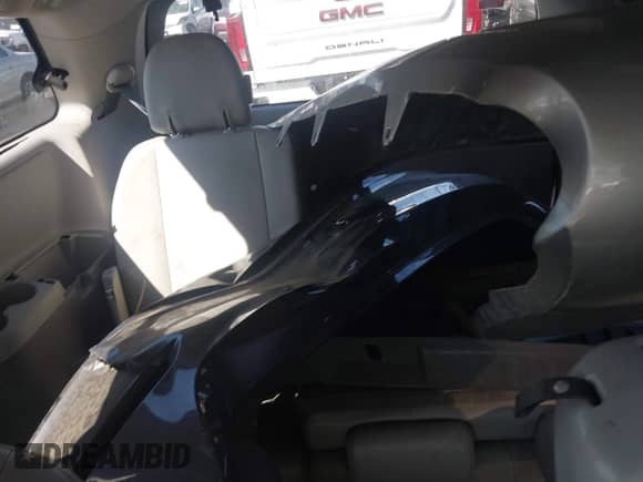 2013 Toyota Sienna XLE with VIN 5TDYK3DC6DS337052, listed as a IAAI auction lot 43353095 with 221,335 mi miles and . Bid and sale history available at DreamBid. Image 18.