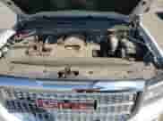 2016 GMC Sierra 1500 Denali z VIN 3GTU2PEJ2GG371785, wystawiony jako Copart lot #81668355 z przebiegiem 82 938 mil mil oraz Szkoda całkowita • Salvage title. Historia ofert i sprzedaży dostępna na DreamBid. Obrazek 11.